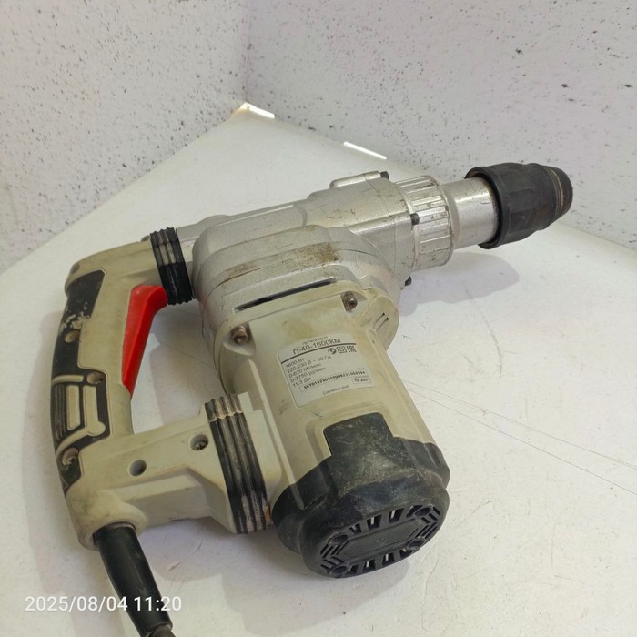 Перфоратор Ресанта П-40-1600КМ