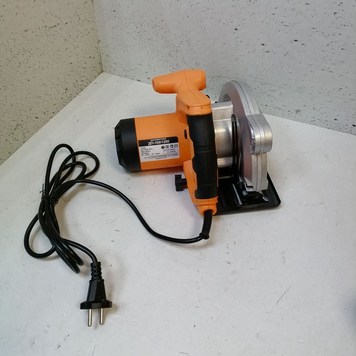 Дисковая пила Вихрь ДП-160/1200