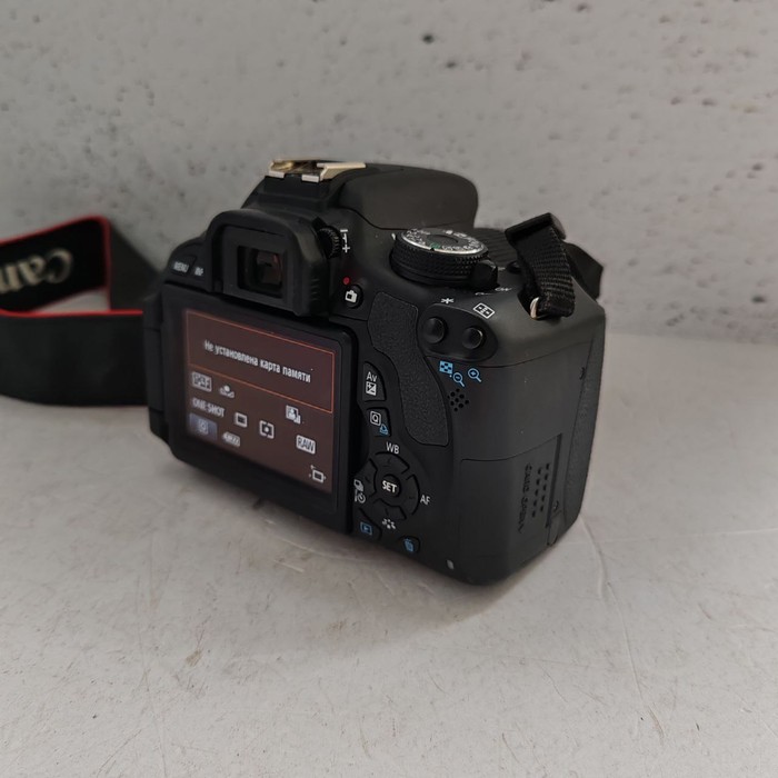 Зеркальный фотоаппарат Canon DS126311