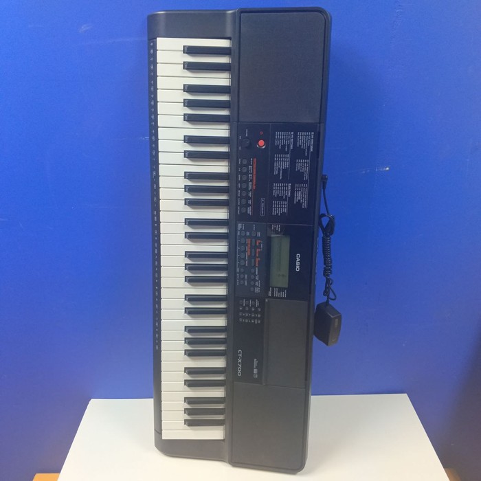 Синтезатор CASIO CT X 700