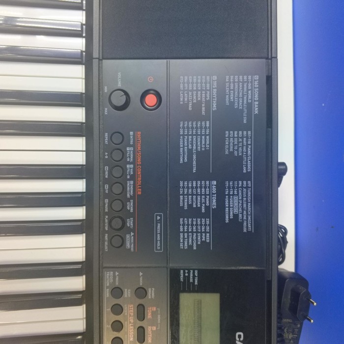 Синтезатор CASIO CT X 700