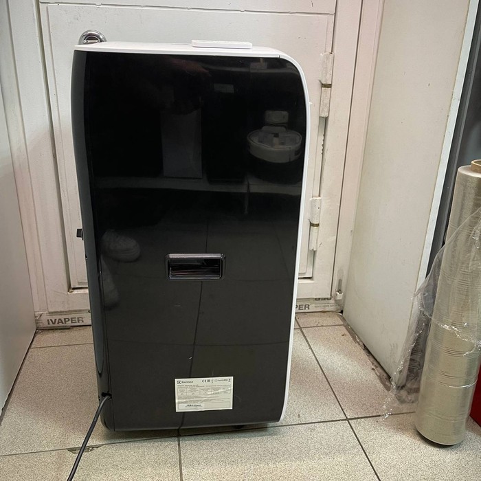 Кондиционер Electrolux EACM-09 FM/N3