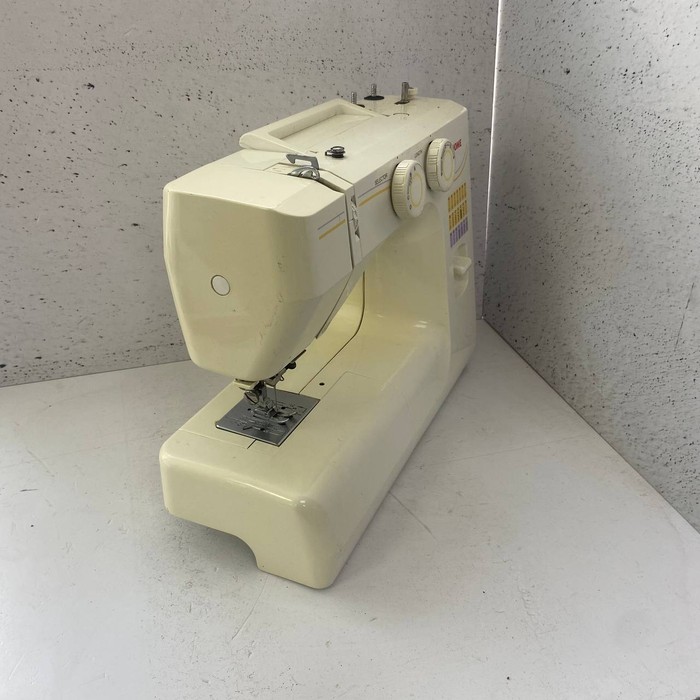 Швейная машина Janome 1143