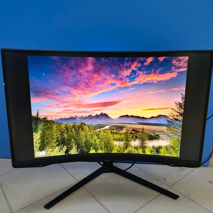 Монитор Samsung G6 S32BG650EI
