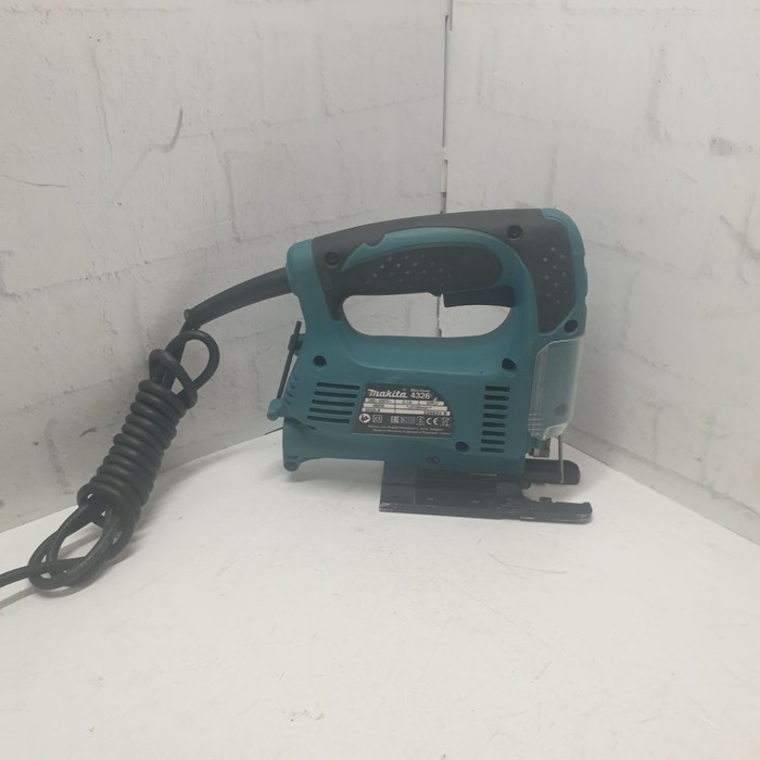 Лобзик Makita 4326