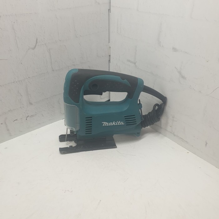 Лобзик Makita 4326