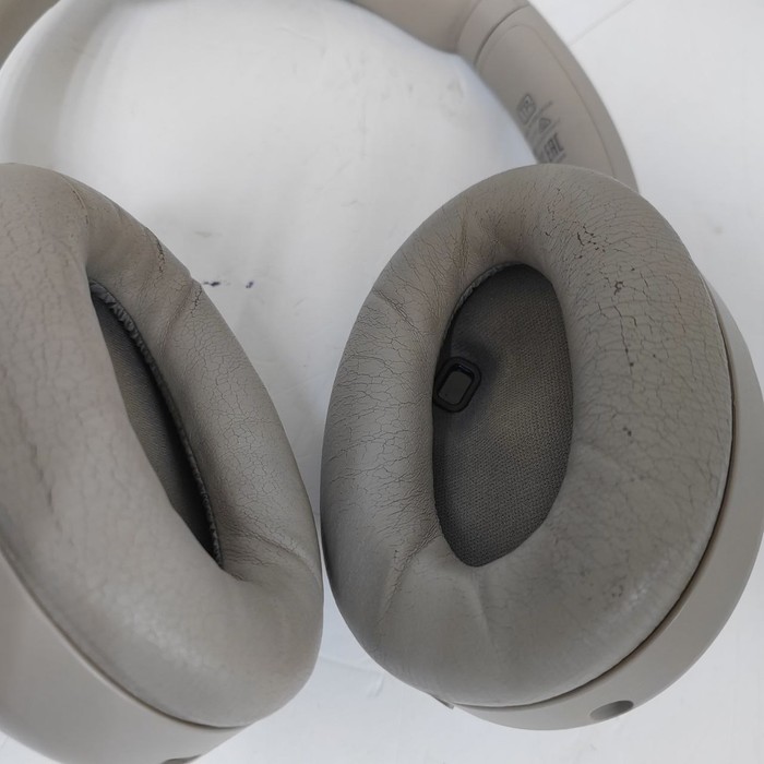 Беспроводные наушники Sony WH-1000XM4