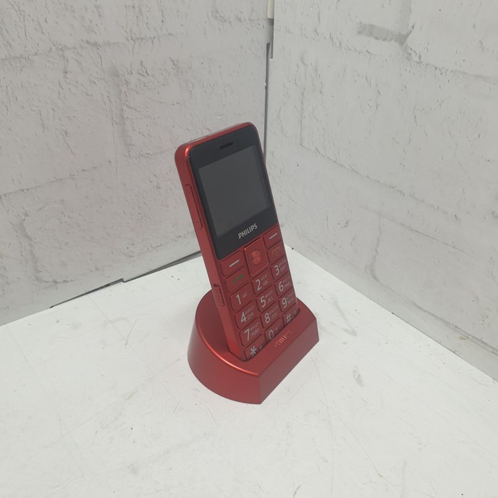 Кнопочный телефон Philips Xenium E207