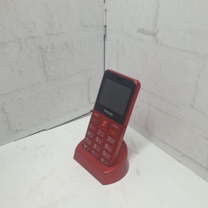 Кнопочный телефон Philips Xenium E207