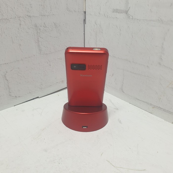 Кнопочный телефон Philips Xenium E207