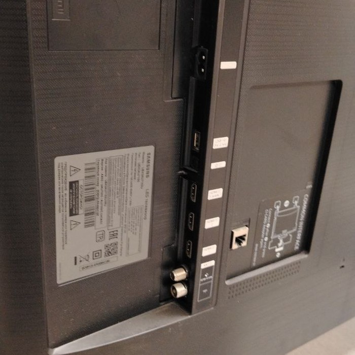SMART-TV Телевизор Samsung UE43AU7160U