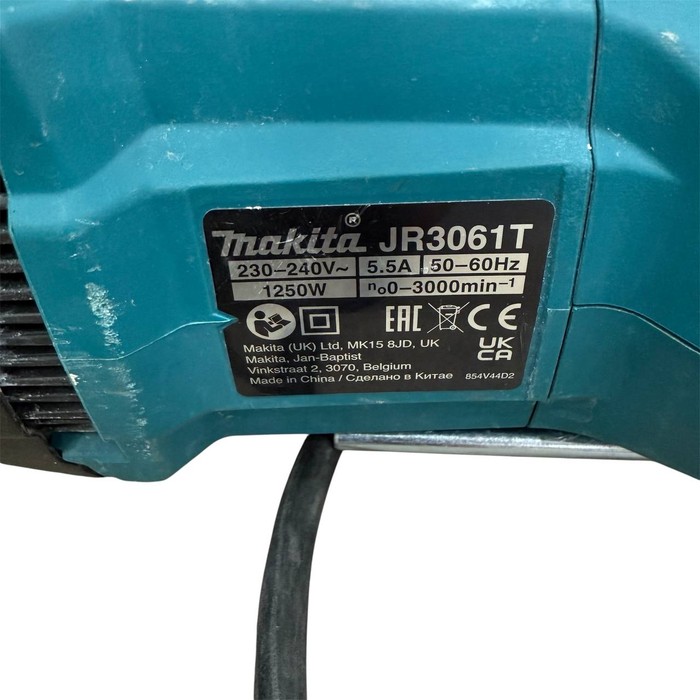 Сабельная пила Makita JR3061T