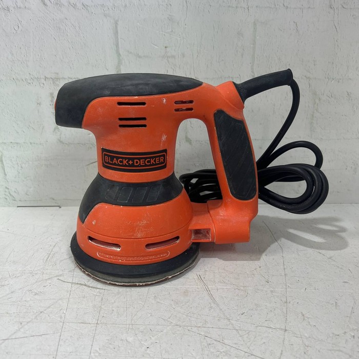 Шлифмашина BLACK+DECKER KA198