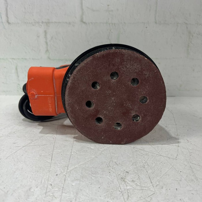 Шлифмашина BLACK+DECKER KA198