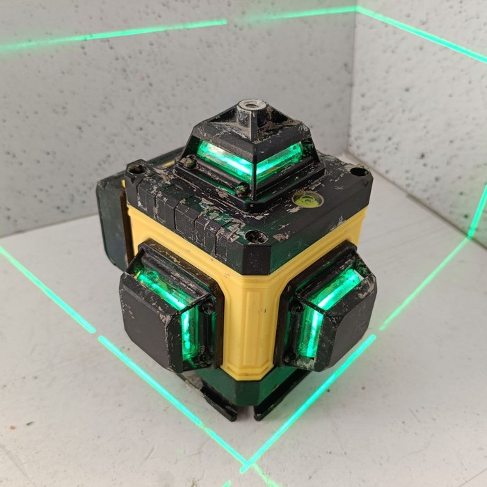 Лазерный уровень Hilda 4D Laser Level