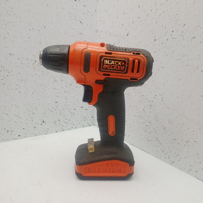 Шуруповерт Black&Decker LD12