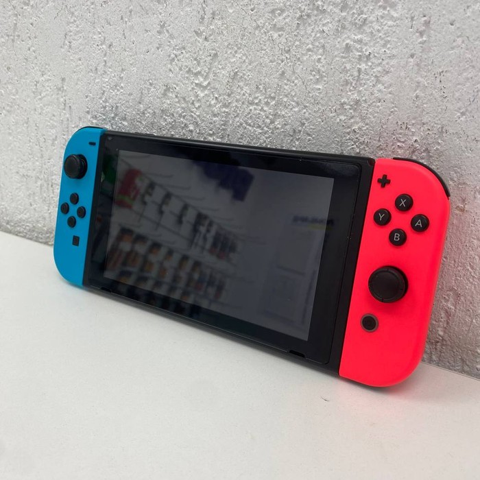 Игровая приставка Nintendo Switch hac-001