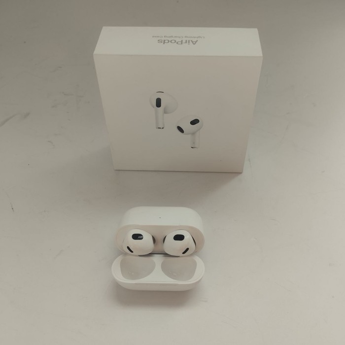 Беспроводные наушники Apple AirPods 3