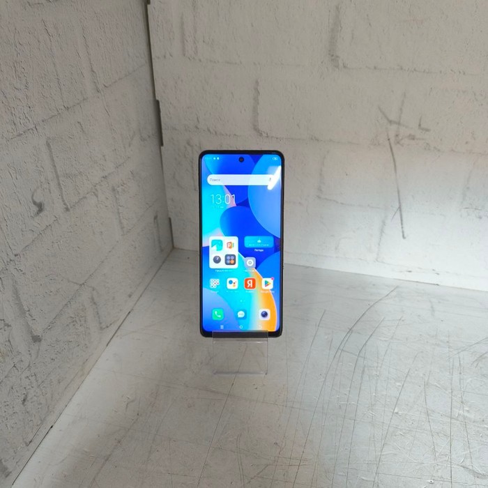 Смартфон Tecno Spark 10 Pro 4/128 Серебристый