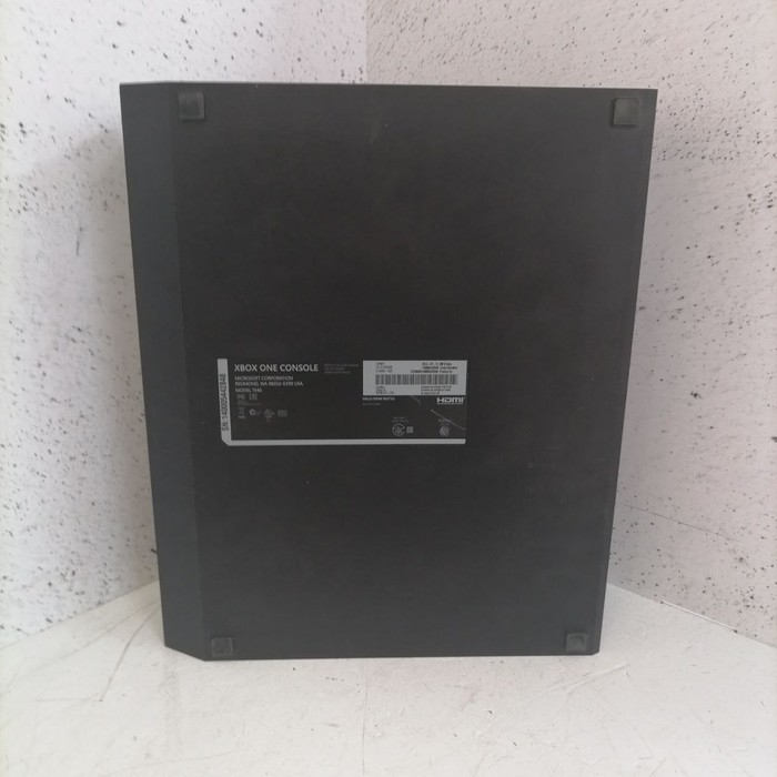 Игровая приставка Microsoft Xbox One 500 ГБ