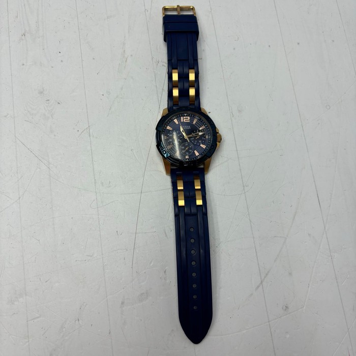 Наручные часы GUESS W0366G4