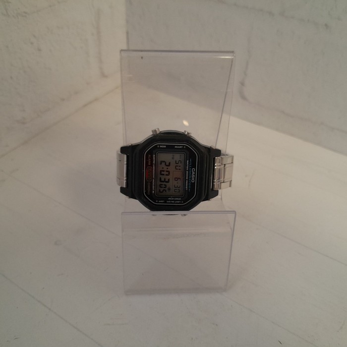 Наручные часы Casio DW-5600E