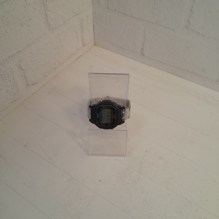 Наручные часы Casio DW-5600E