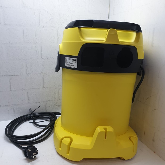 Пылесос KARCHER WD 3 P