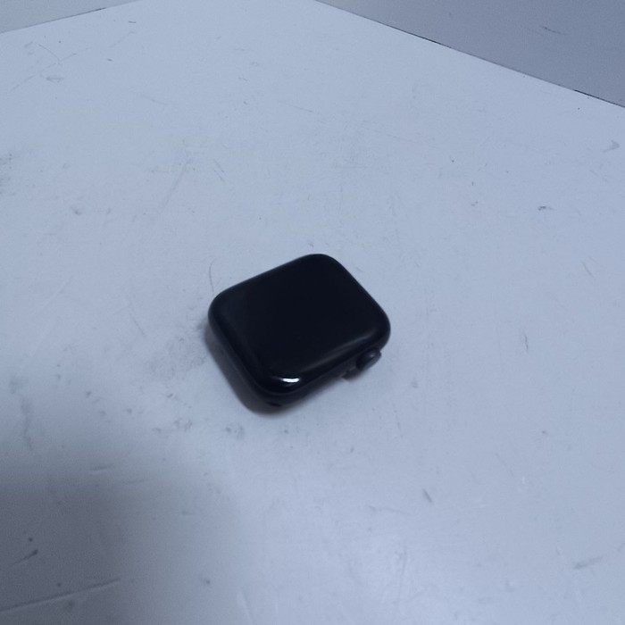 Смарт-часы Apple Watch SE (2022) 44mm