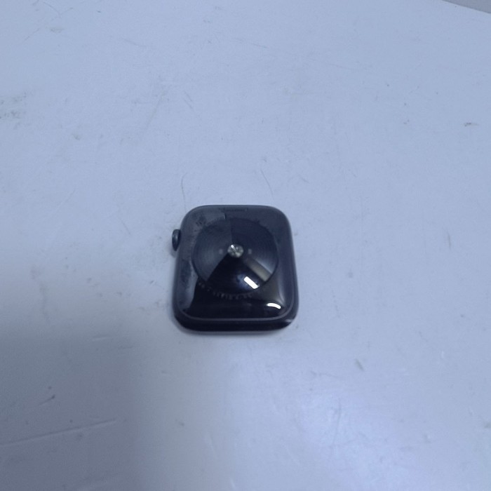 Смарт-часы Apple Watch SE (2022) 44mm
