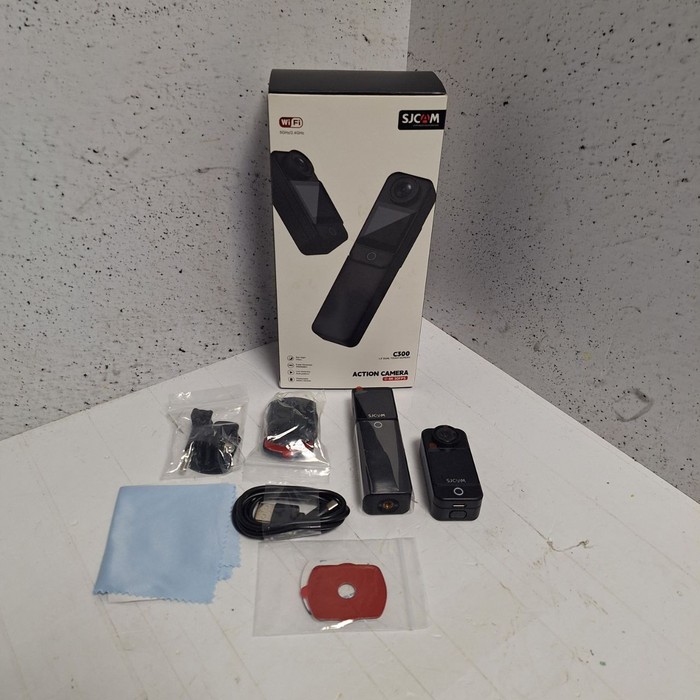 Экшн-камера SJCAM C300