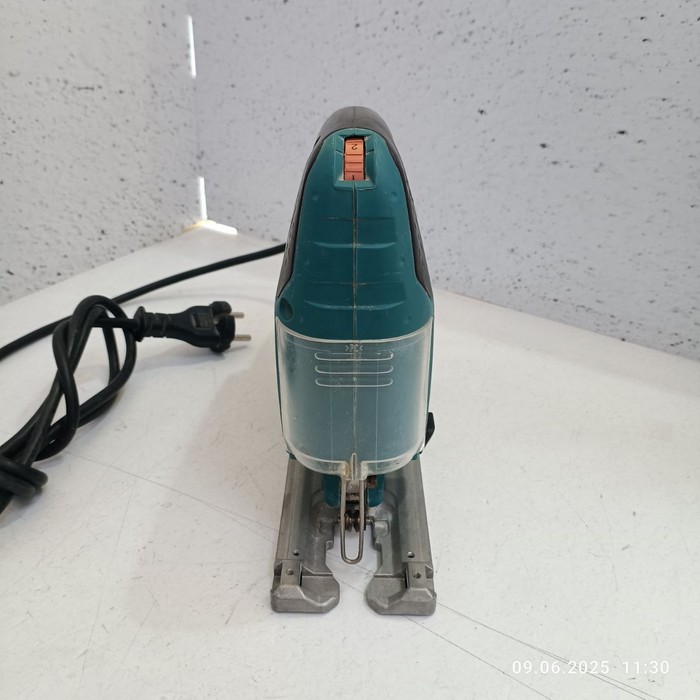 Электролобзик Makita 4329
