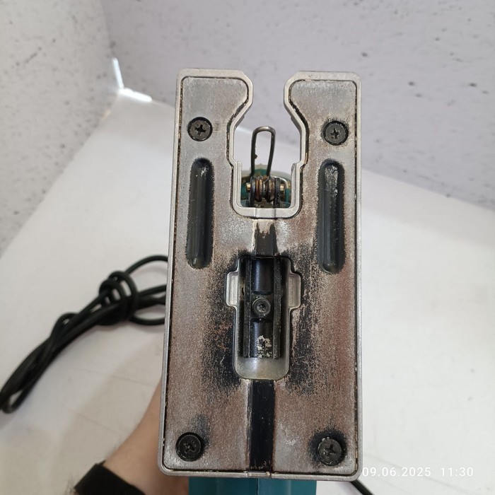 Электролобзик Makita 4329