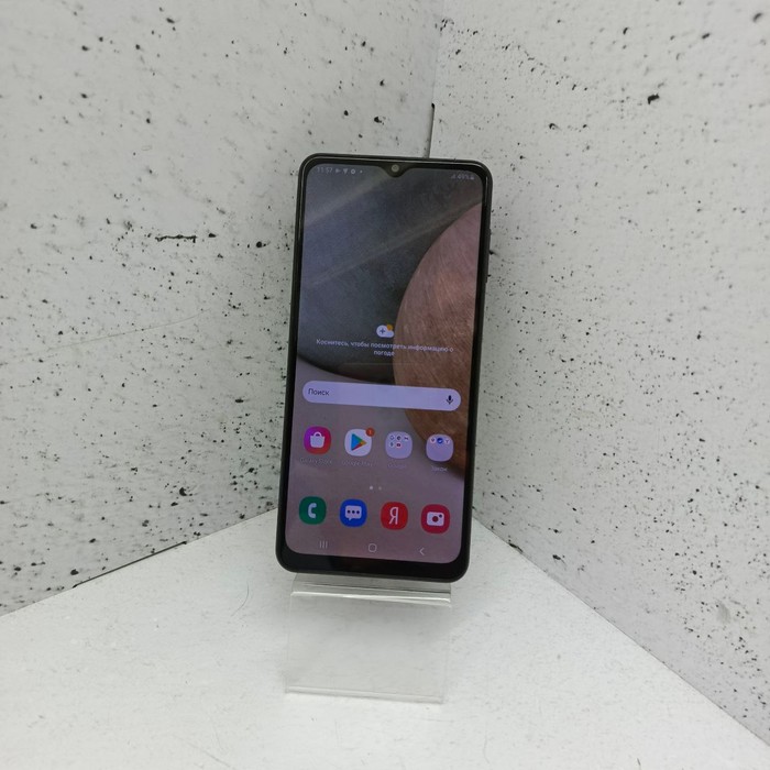 Смартфон Samsung Galaxy A12 3/32 Черный