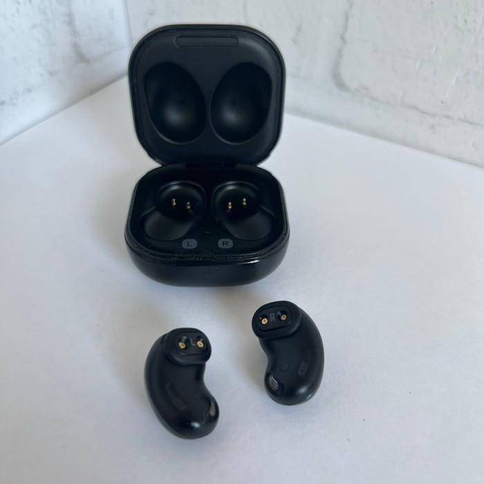 Беспроводные наушники Samsung Galaxy Buds Live