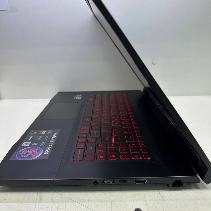 Ноутбук MSI Katana 17 B12UCX-1005XRU