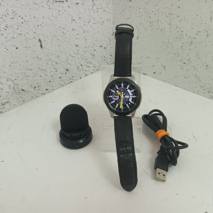 Смарт-часы Samsung Watch 4 46 mm