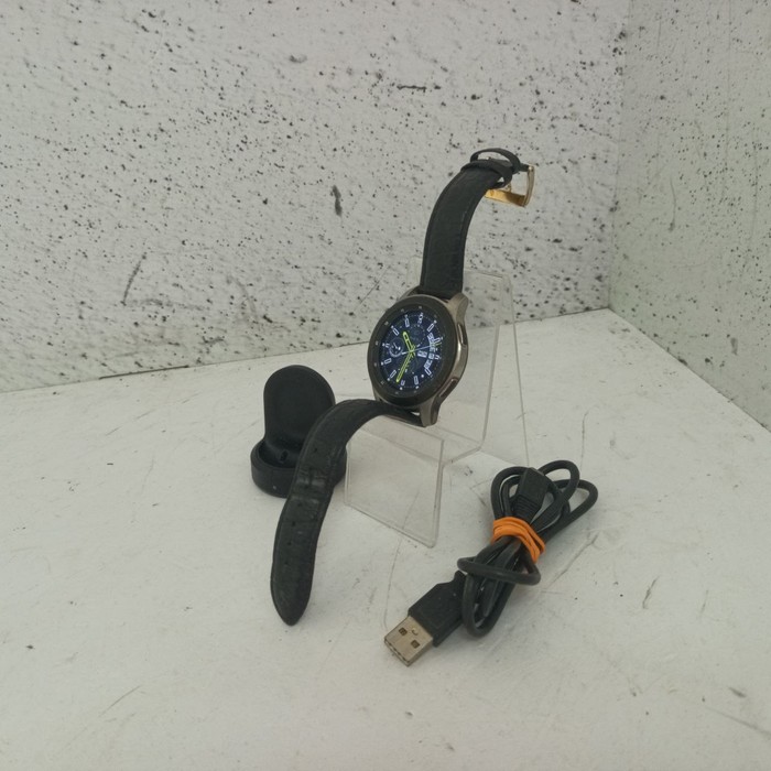 Смарт-часы Samsung Watch 4 46 mm
