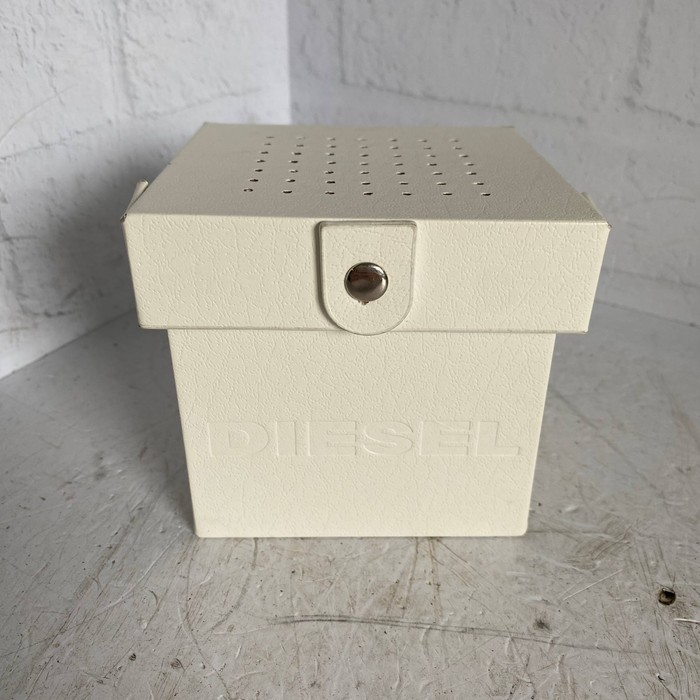 Наручные часы Diesel DZ4343