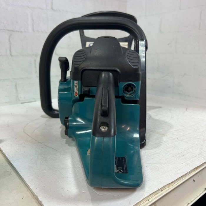 Бензопила Makita EA3202S