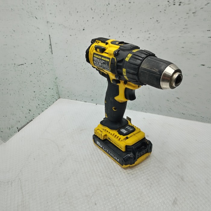 Шуруповерт Stanley fatmax fmc600