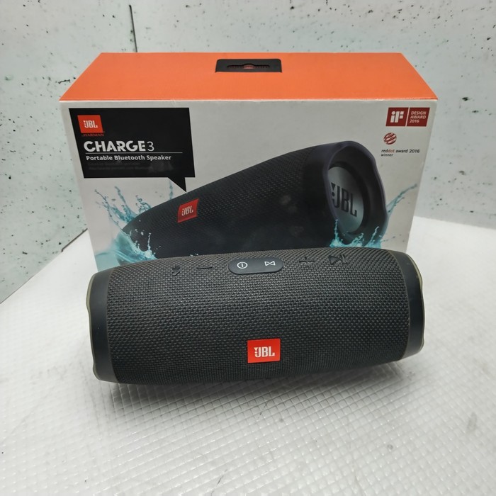 Портативная колонка JBL Charge 3