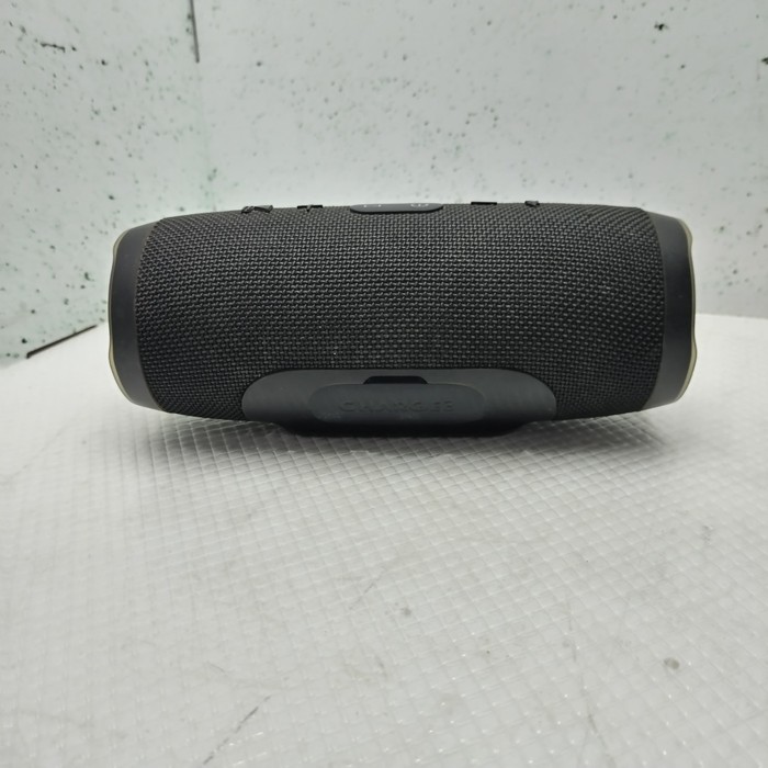Портативная колонка JBL Charge 3