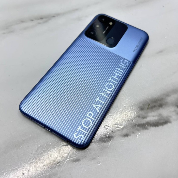 Смартфон Tecno Spark Go 2022 2/32 Синий