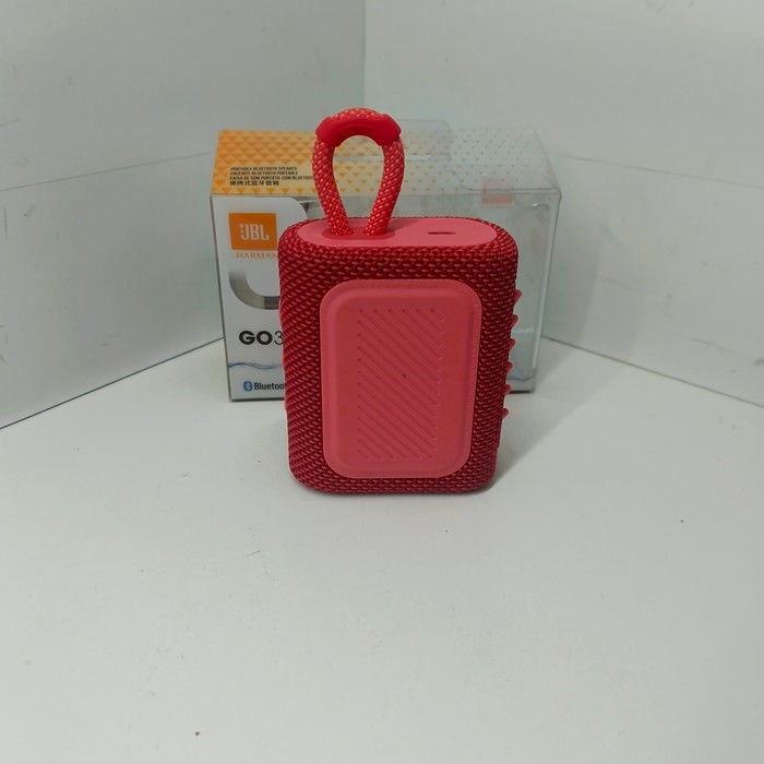 Портативная колонка JBL GO 3