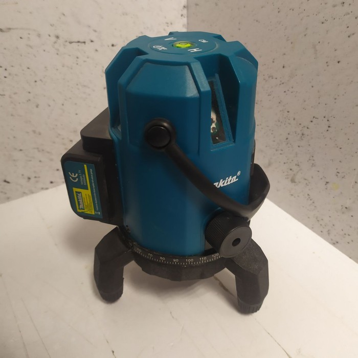 Лазерный уровень Makita SK40GD