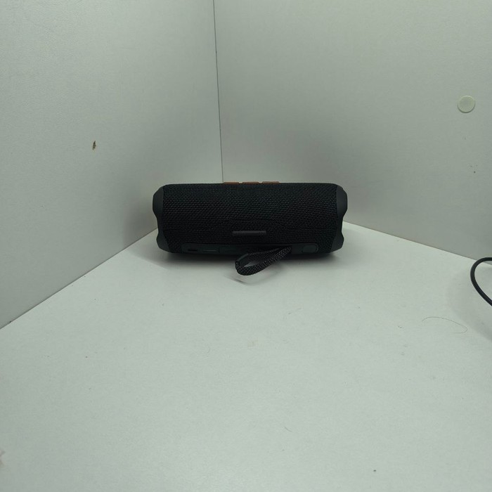 Портативная колонка JBL Flip 7