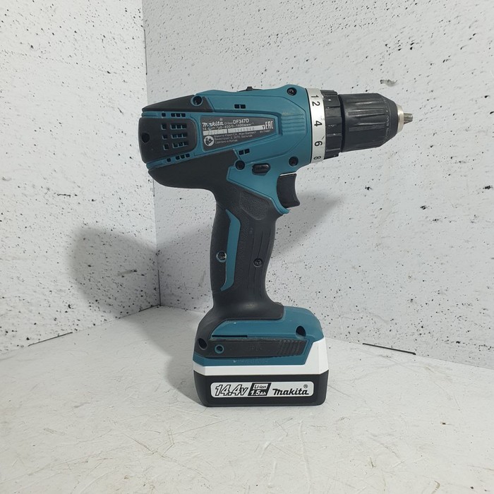 Шуруповерт Makita DF347D