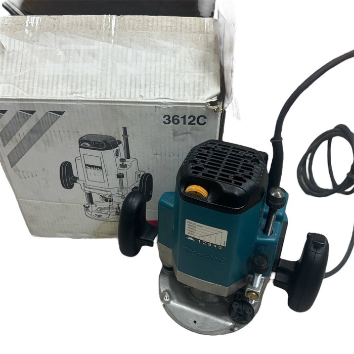 Фрезер Makita 3612C