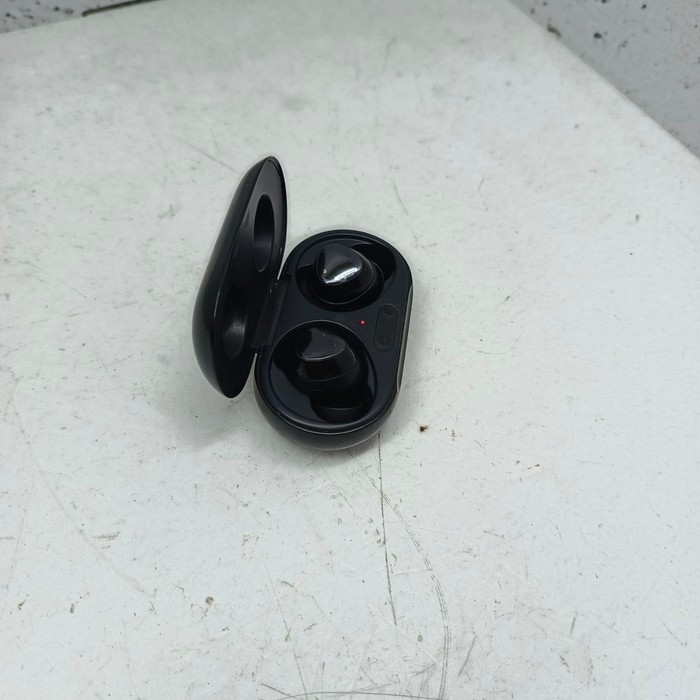 Беспроводные наушники Samsung Galaxy Buds+